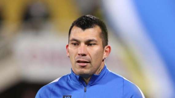 Medel, la maglia del Cile all'asta per Teletón 2016