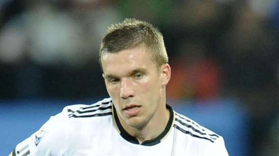 Corsa a Podolski, lui: "Scambio con Draxler? Dico..."