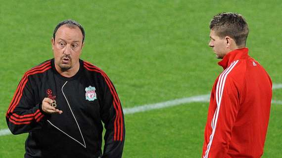 Steven Gerrard con Rafa Benitez