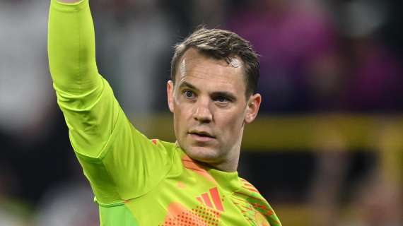 Guaio Bayern Monaco, torna ai box Manuel Neuer: ricaduta al polpaccio destro