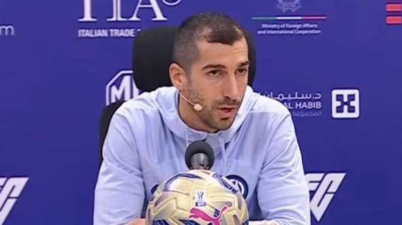 Mkhitaryan in conferenza: "Testa solo alla Supercoppa, non pensiamo al campionato. Buchanan? Si vede che ha ottimi colpi"