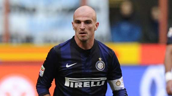 Cambiasso: problema alla coscia, non al ginocchio