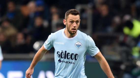 Il Messaggero - De Vrij, rinnovo imminente: il giocatore vuole vincere con la maglia della Lazio