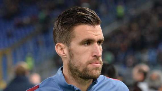 Qui Roma - Personalizzato per Strootman. Totti...