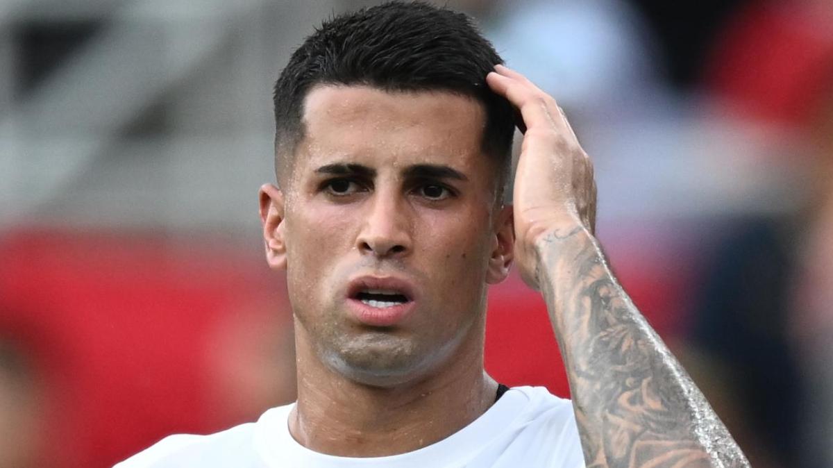 GdS - Cancelo, l'Inter attende. Inzaghi e Chivu alla finestra: no di Flick al portoghese, ma Mendes...