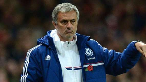 Mourinho vs direzione arbitrale: solo una multa per lui