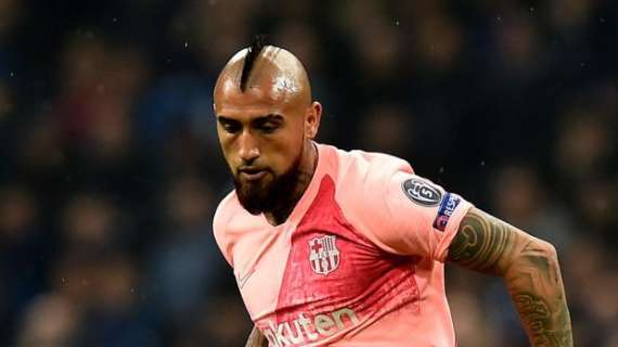 Sky - No del Barcellona ad uno scambio tra Vidal e Nainggolan