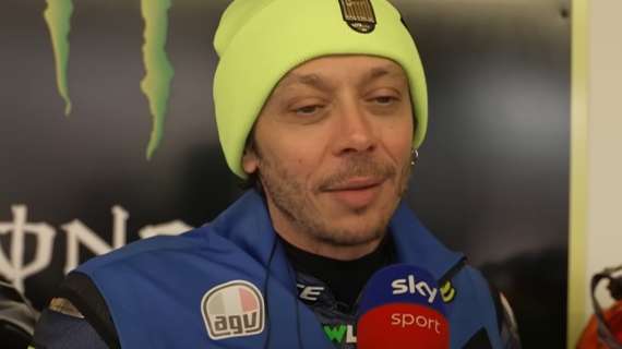 Compie 46 anni Valentino Rossi, il 46 più famoso dello sport: l'Inter gli fa gli auguri con... Ronaldo