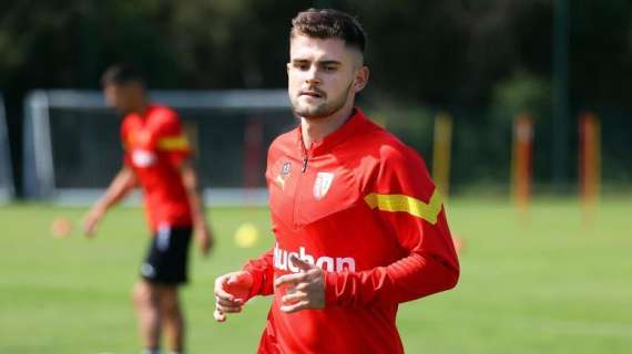 Lens, Fofana elogia il nuovo compagno Poreba: "Intelligente e bello da vedere, mi ricorda Brozovic"