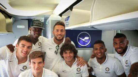FOTO - L'Inter è in volo: prime foto dall'aereo