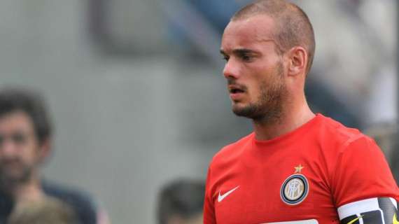 Telegraaf - Offerta Gala, Sneijder ora frena perché...