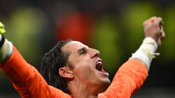 VIDEO - Yann Sommer para tutto: in allenamento respinge anche le palline da tennis