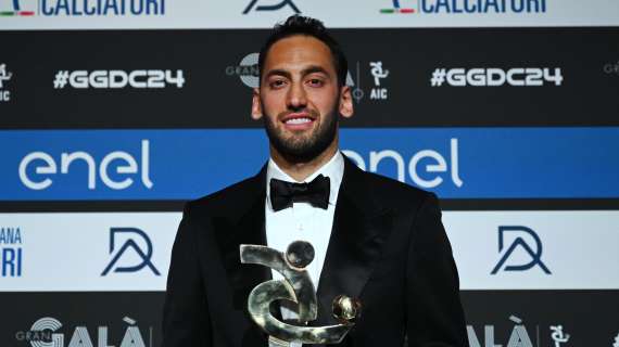 Calhanoglu ripensa al suo 2024: "Scudetto con l'Inter e quarti di finale all'Europeo: è stato un anno molto buono"