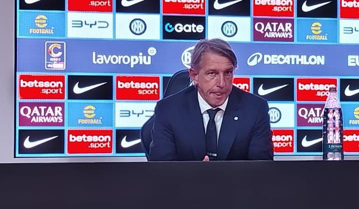 Vecchi in conferenza: "Manca un rigore su La Gumina. Molto soddisfatto del primo tempo"