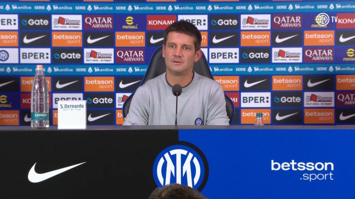 Chivu in conferenza: "Contento per Sucic. Bisseck da centrale non è un esperimento, ha tutto per giocare ad alti livelli"