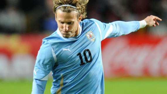 Niente Europa League per Forlan. Inter più vicina?