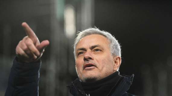 UFFICIALE - Roma, Mourinho sarà allenatore fino al 2024: "Ho capito subito l'ambizione della società"