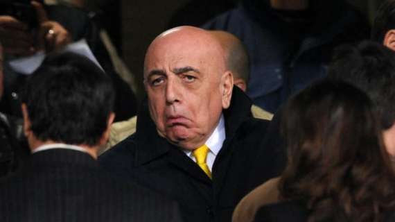 Galliani, disco rotto: "Montolivo? Non so perché..."