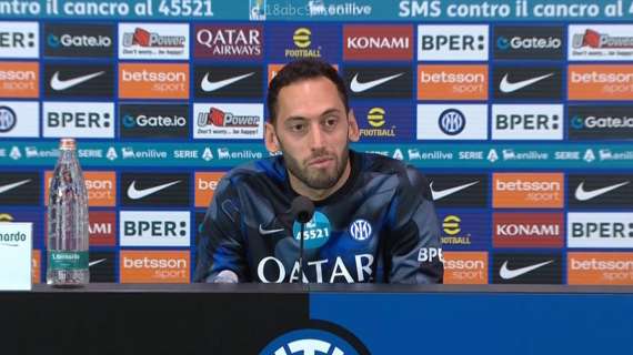 Calhanoglu in conferenza: "Non siamo quelli della passata stagione, ma siamo ancora lì. Rigore? Potevo essere l'MVP..."