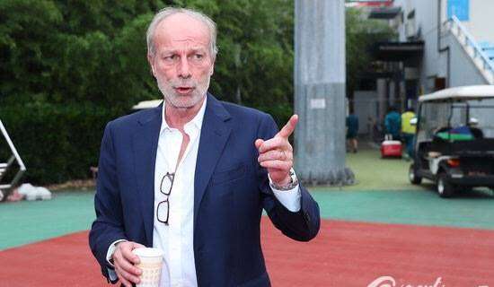 Sabatini, oggi primo incontro con lo Jiangsu Suning