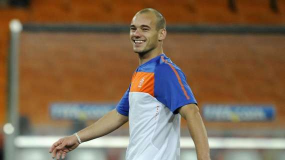 Sneijder è pronto: "Contro la Roma ci sarò. A Balotelli auguro il meglio"