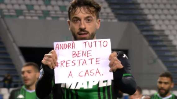 Sassuolo, tris al Brescia. E Caputo lancia un appello dopo il gol: "Andrà tutto bene. #restateacasa”