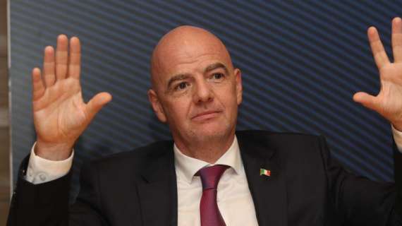 Infantino: "La Fifa disapprova la Superlega: o si è dentro o si è fuori"