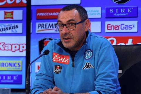 Sarri in conferenza: "Mancini mi ha detto 'vecchio cazzone', mi pare razzista anche questo. Squalifica..."