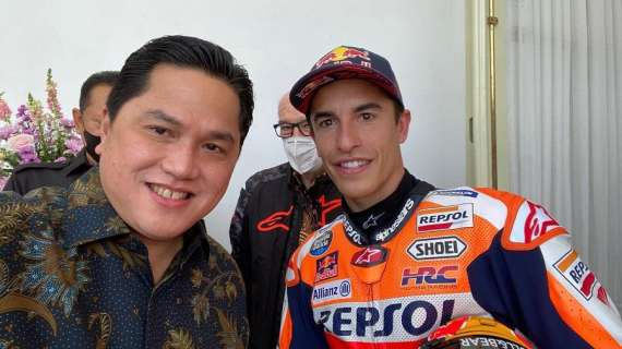 La Moto GP torna in Indonesia: selfie con Marc Marquez per l'ex presidente Thohir