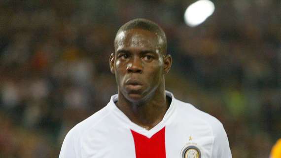 TMW: L'agente di Balotelli smentisce l'incontro con Moratti