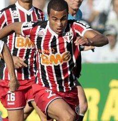 Baptista attacca Ribeiro: "Lucas vuole restare"