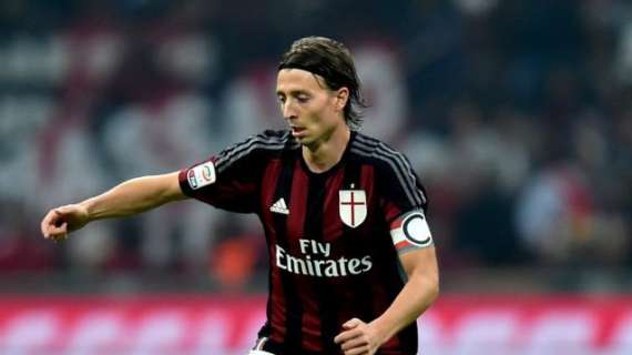 Montolivo: "Sfidare la Juve è come giocare con l'Inter"