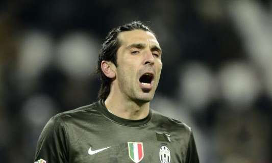 Buffon: "Io e Zanetti ad un tavolo? Nessun problema"