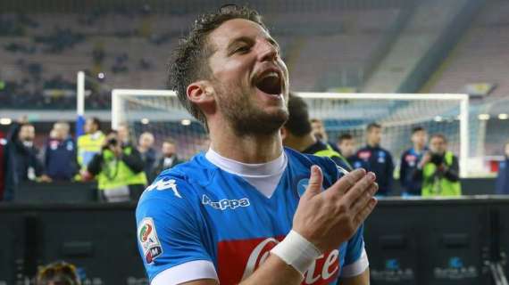 Mertens, il Napoli offre l'aumento: risposta in 10 giorni