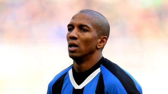 Young, assist al debutto: Miranda fu l'ultimo straniero dell'Inter a riuscirci