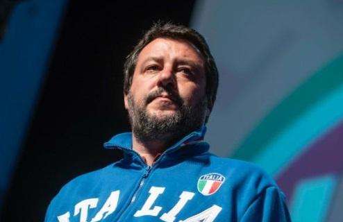 Salvini non ci sta: "San Siro demolito? Un oltraggio alla storia del mondo. Il passato glorioso non va cancellato"