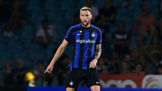 L'Équipe - Skriniar, il PSG non si arrende: 60 milioni di euro più un giocatore. Ma l'Inter dirà di no