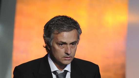 Mourinho torna a Milano per l'ennesimo premio