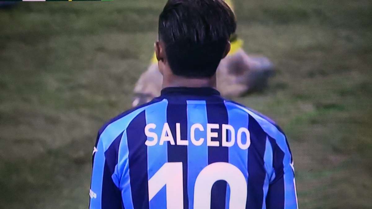 Lecco, prima in casa amara per Salcedo: i blucelesti battuti dal Pisa, per lui anche un giallo