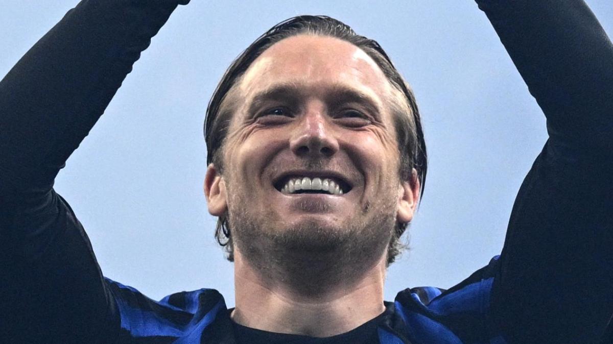 VIDEO - Zielinski incontra i campioni del coraggio all'ospedale di Breslavia