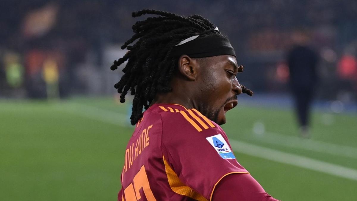 Roma, si ferma Manu Kone: pesante l'esito degli esami strumentali, si prevede minimo un mese di stop