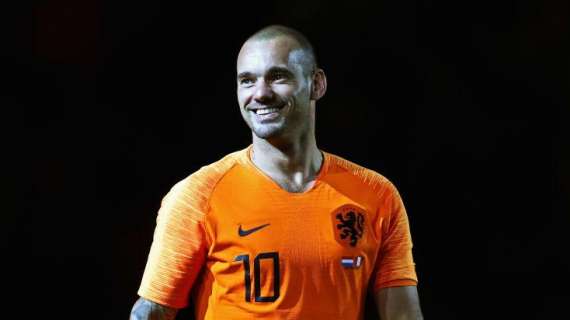 Covid-19, Sneijder rinvia il match d'addio: "Voglio lo stadio strapieno e oggi non è possibile"