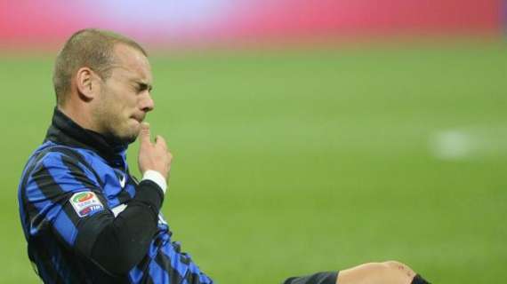 Sneijder in campo seppur non stia benissimo