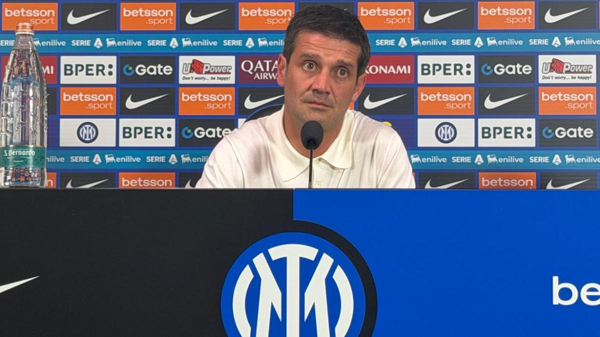 Chivu in conferenza: "Ci abbiamo messo la faccia, adesso siamo felici"