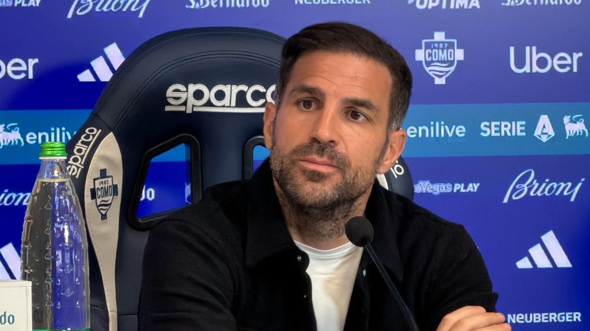 Fabregas in conferenza: "L'Inter non aveva mai subito così tanto, ma è più forte di noi. Oggi ha vinto lo scudetto"