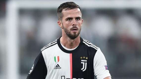 Juve, Pjanic: "Rispettiamo l'Inter, ci fa stare concentrati. Polemiche arbitrali? Le squadre forti vincono senza cercare alibi"