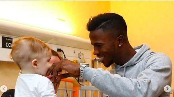 Keita, pensiero per i bambini in ospedale: "Auguro soprattutto a loro un nuovo anno pieno di salute e felicità"