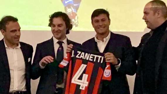 Zanetti a Taranto: il club lo ringrazia con una maglia speciale