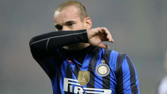 Sneijder va in panchina, ma nella distinta...