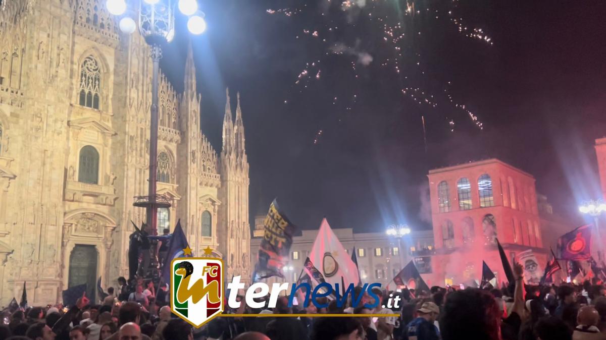 VIDEO - La bolgia di piazza Duomo: al triplice fischio finale parte la festa